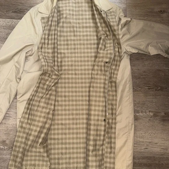 Joseph Abboud Classic Tan Trench Coat